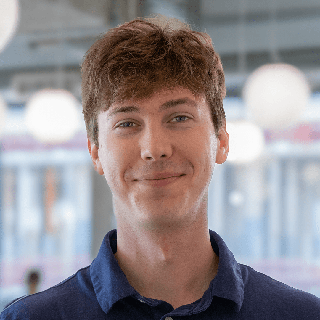 Alex Onufrak headshot